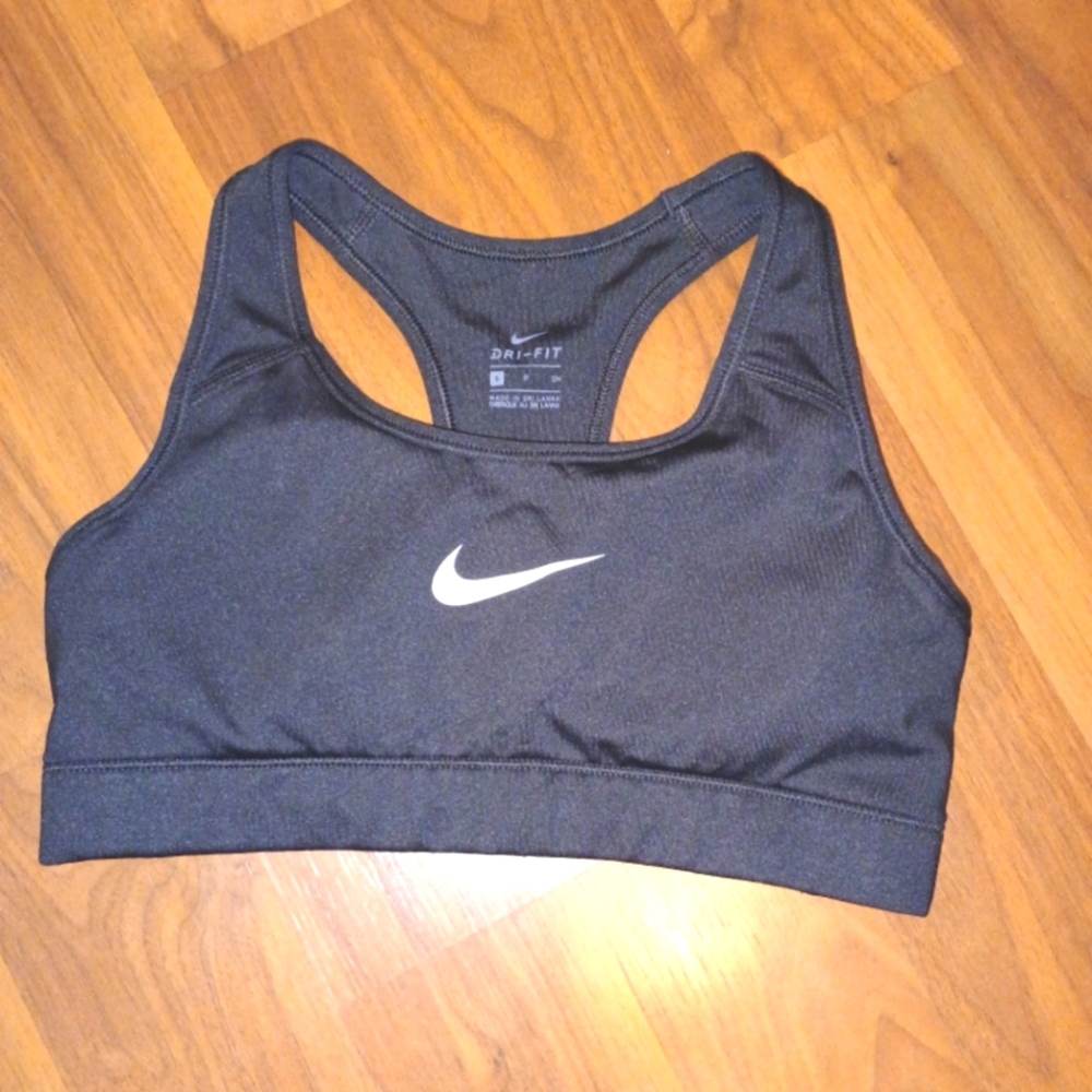 Women's Nike Sports Bra Size Small